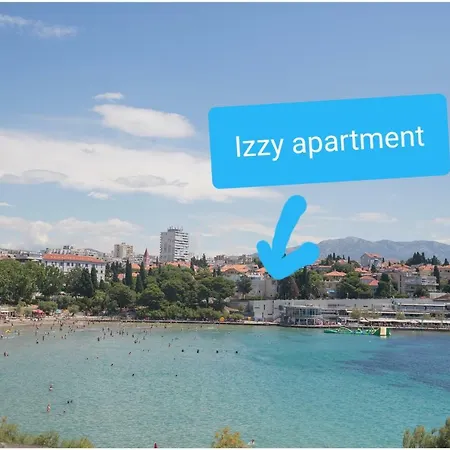 Izzy Διαμέρισμα